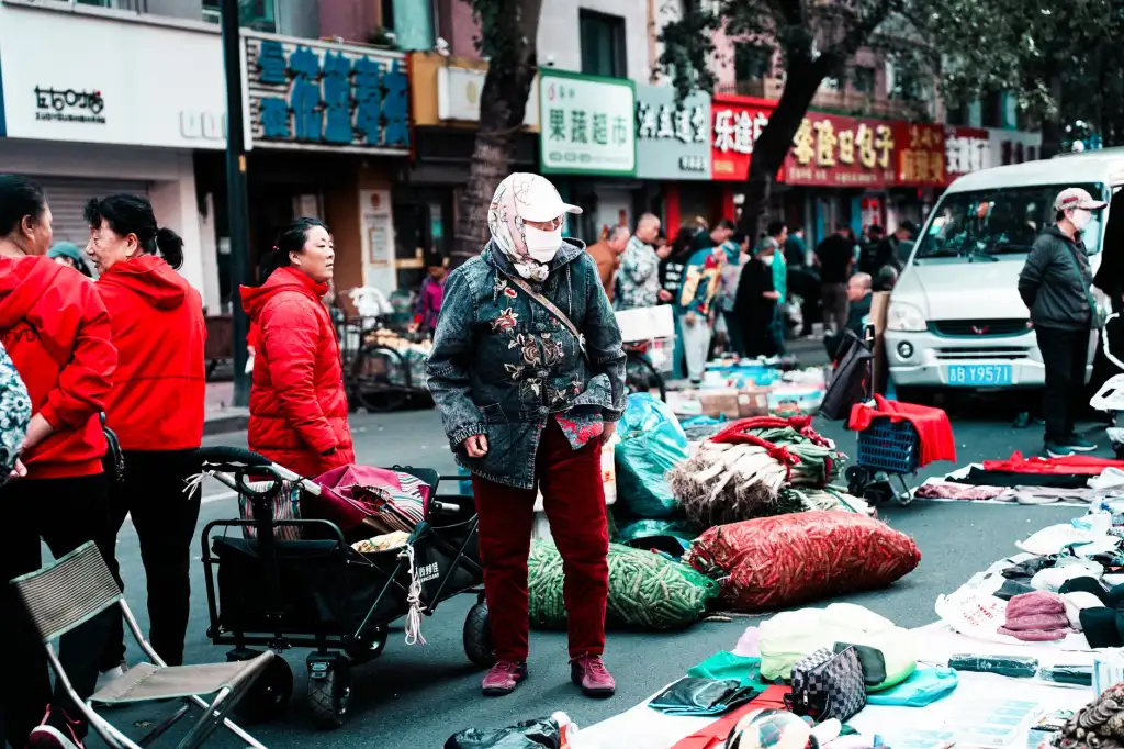 滕州地区休闲服饰零售市场消费趋势与选品策略分析正文配图 1