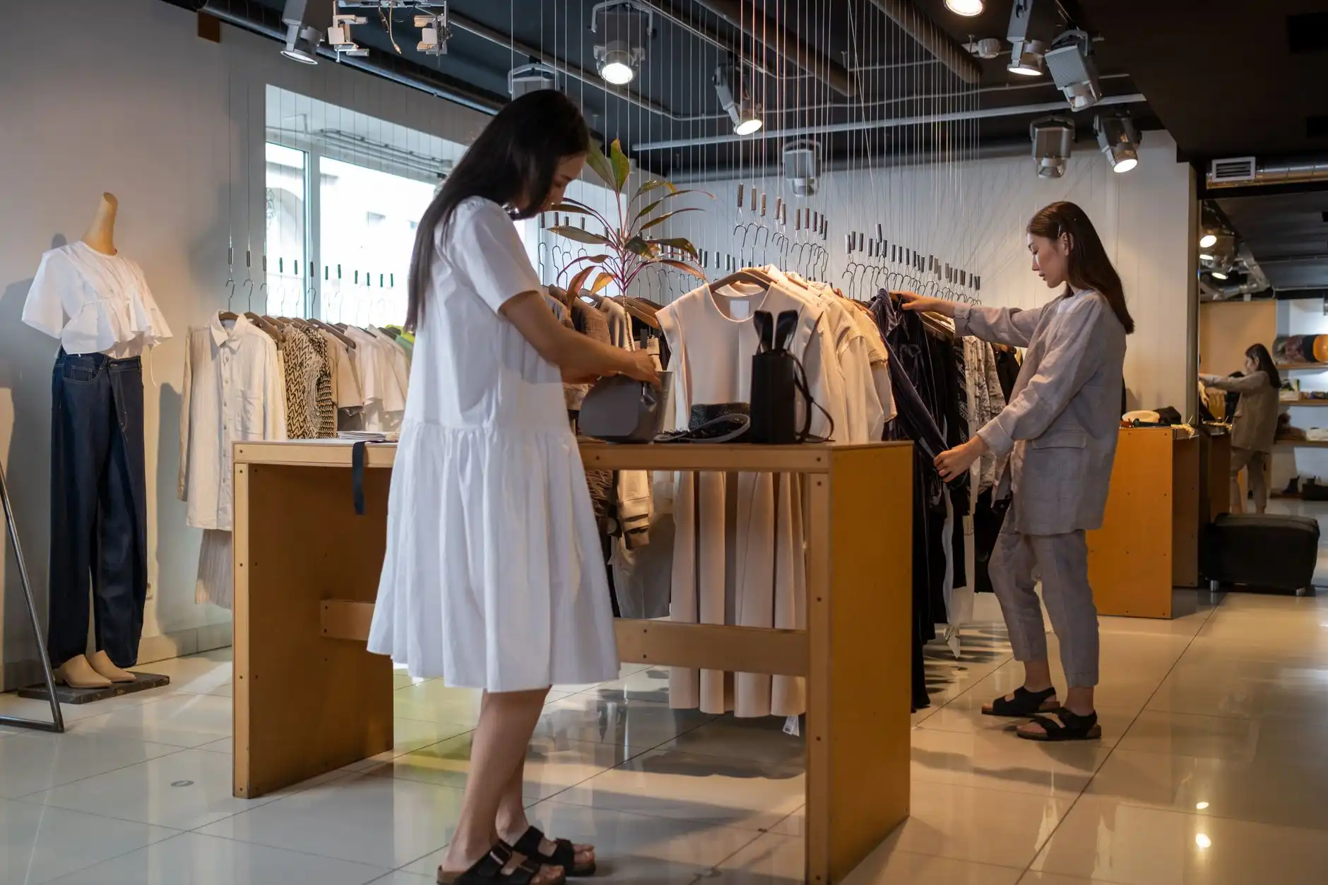 滕州服装零售市场女装与童装消费趋势分析正文配图 1